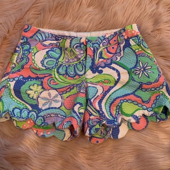 Lily Pulitzer Shorts - Picture 1 of 2